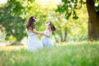 Lucia & Sophia